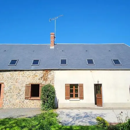 Holiday home Maison Au Calme, Idealement Situee Au Centre Du Cotentin Le Dezert