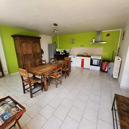 Maison Au Calme, Idealement Situee Au Centre Du Cotentin Holiday home Le Dezert
